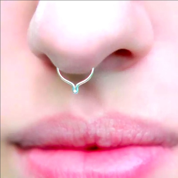 Edgy Non Pierced Clip On Fake Septum Ring Hoop - Picture 3 of 7